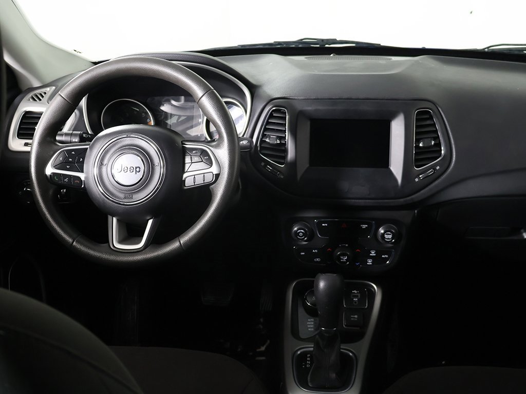 Used 2020 Jeep Compass Sport image 27