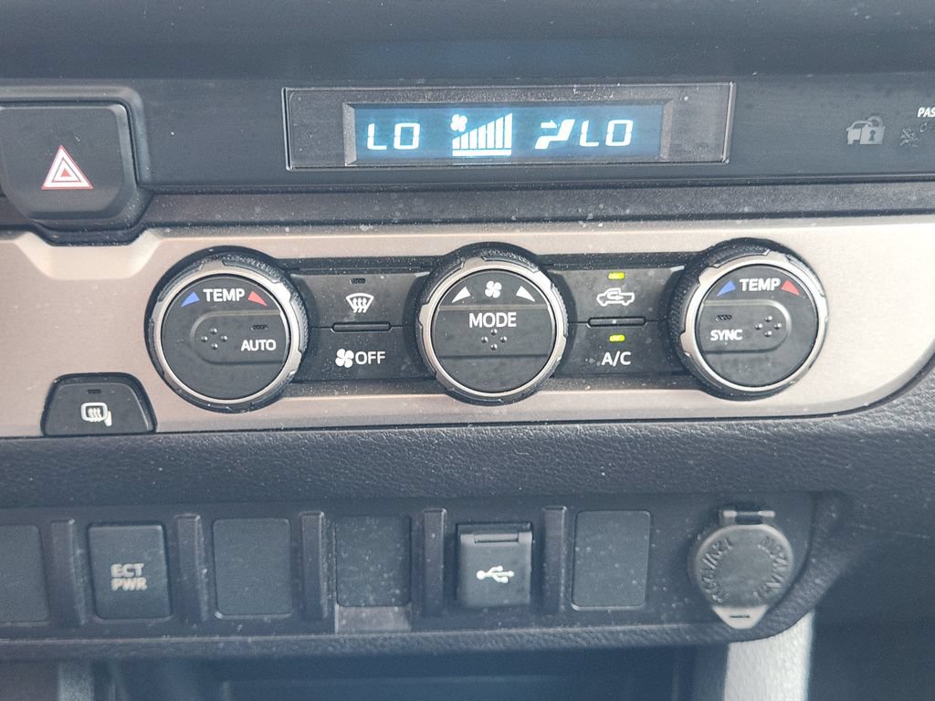 Used 2023 Toyota Tacoma SR RWD image 16