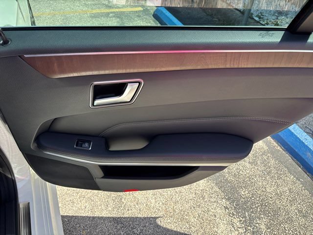 Used 2014 Mercedes-Benz E 250 BlueTEC Sedan image 57