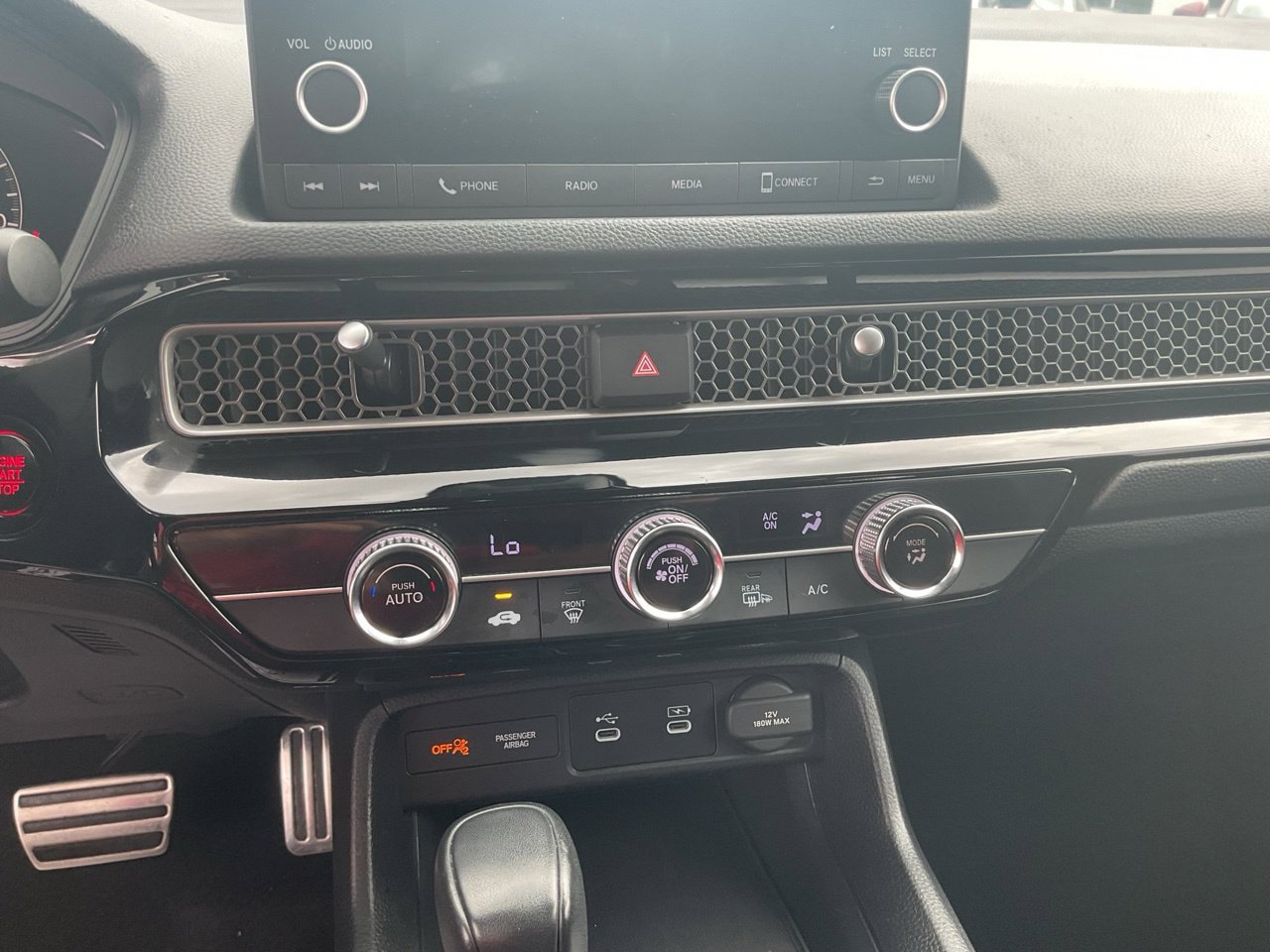 Used 2025 Honda Civic Sport image 25
