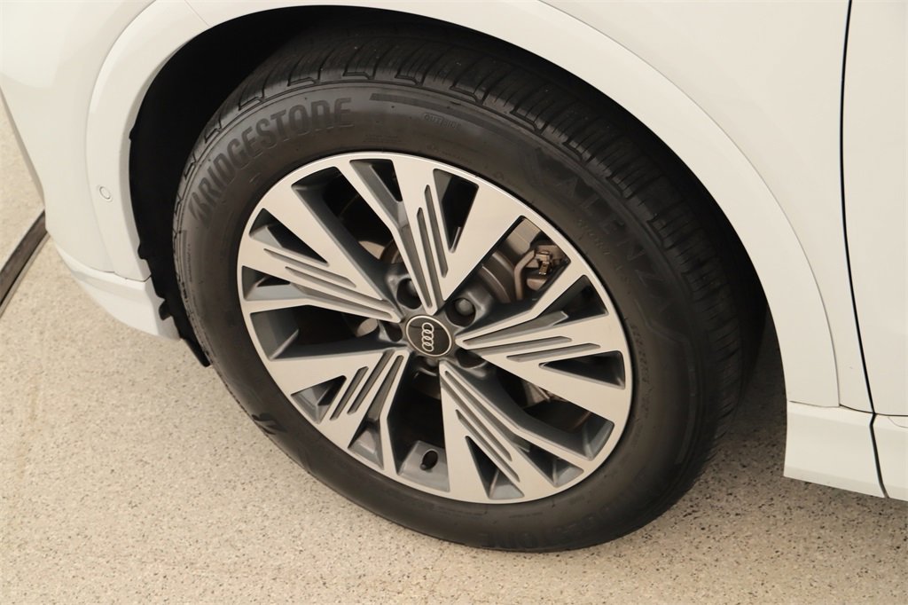 Certified 2023 Audi Q4 e-tron Premium Plus w/ Premium Plus image 32