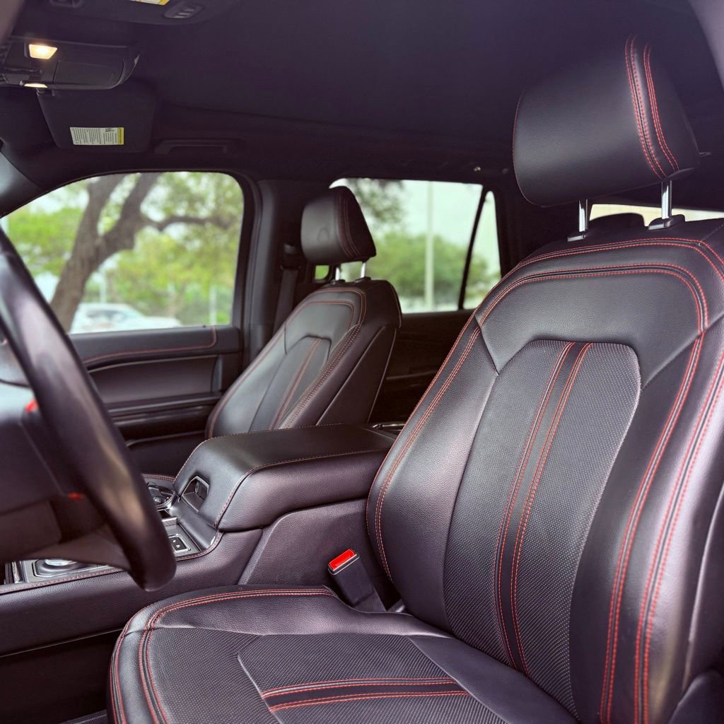 Used 2021 Ford Expedition Max Limited image 26