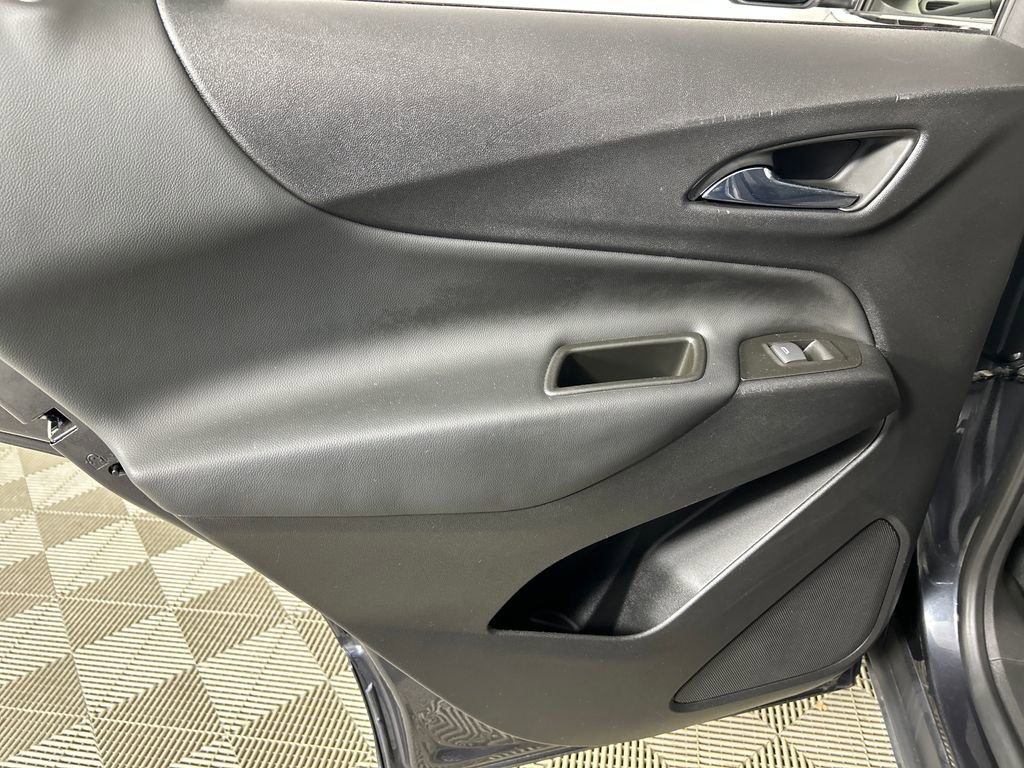 Used 2023 Chevrolet Equinox LT image 16
