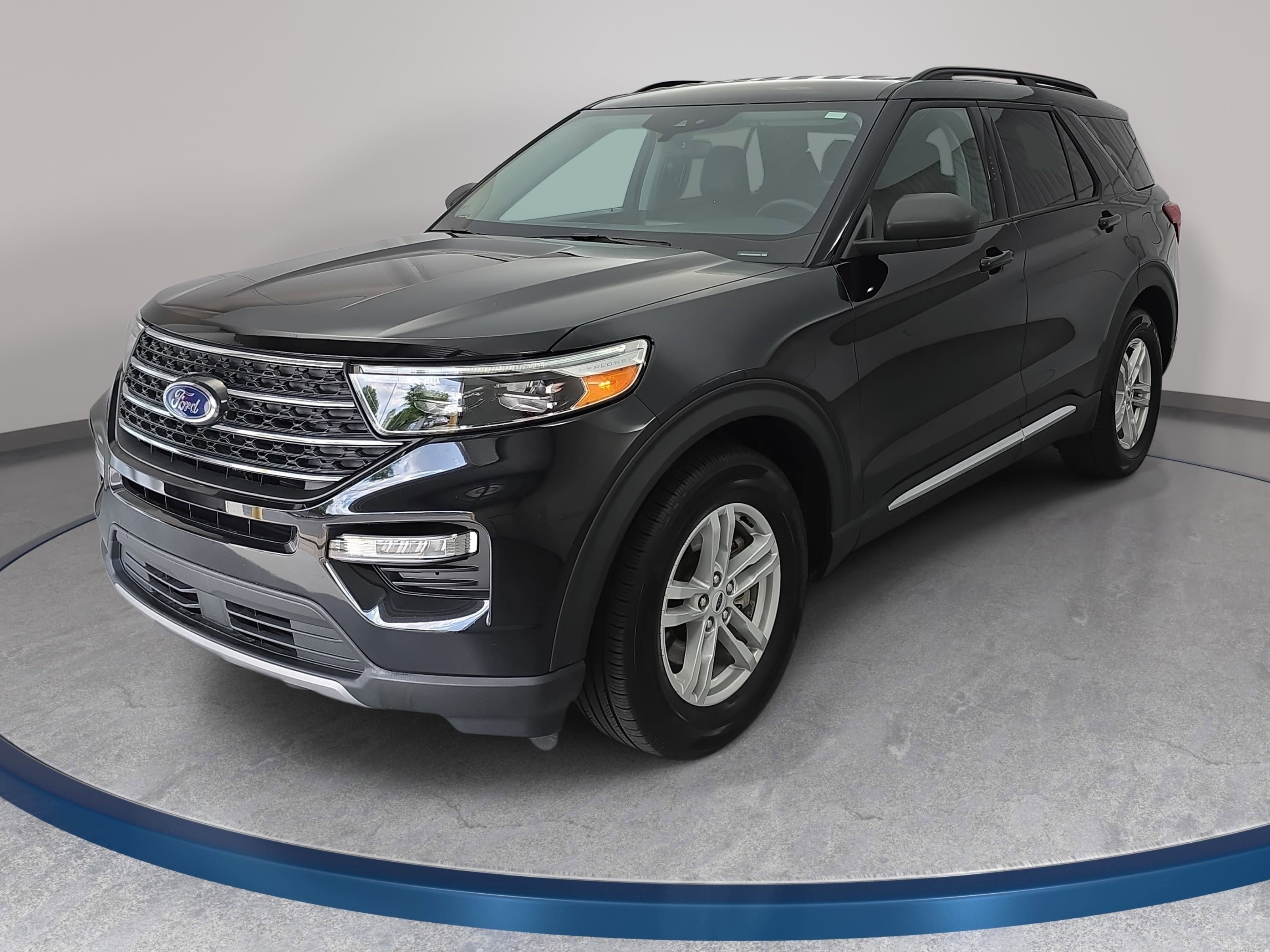 Used 2024 Ford Explorer XLT w/ Equipment Group 202A RWD video 1