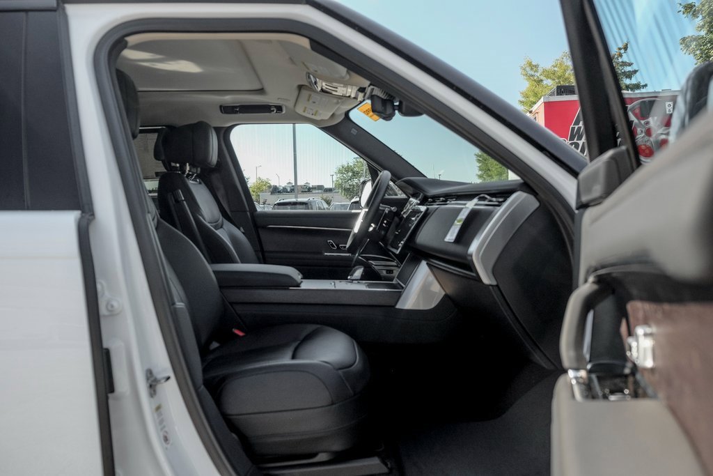 New 2025 Land Rover Range Rover SE image 21