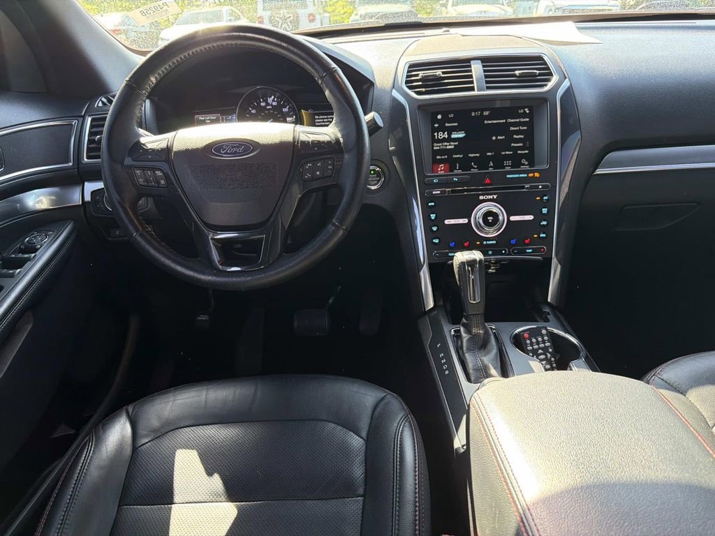 Used 2018 Ford Explorer Sport w/ Equipment Group 401A AWD/4WD image 18
