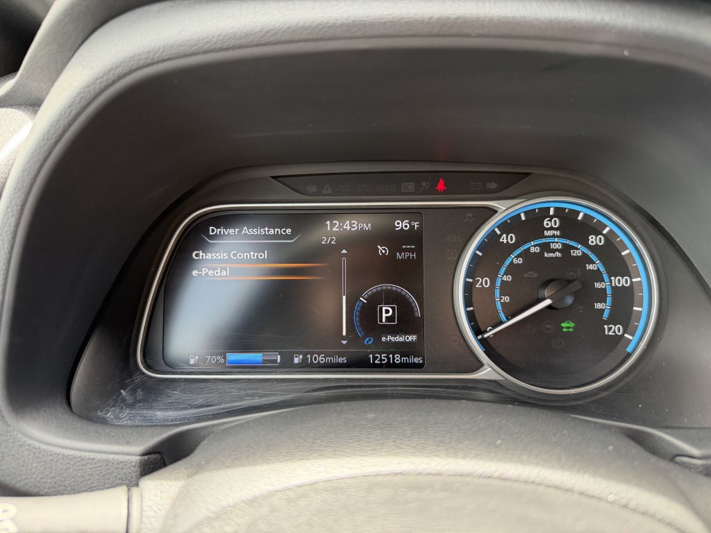 Used 2025 Nissan Leaf S FWD image 19