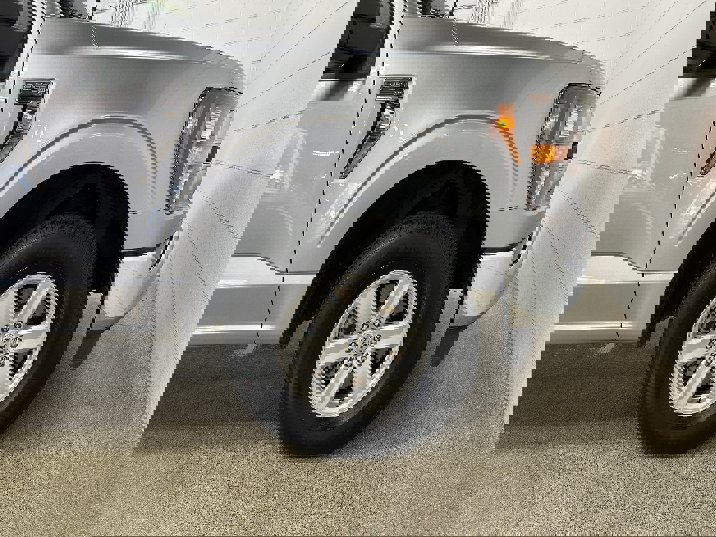 Certified 2023 Ford F150 XLT w/ Trailer Tow Package image 27