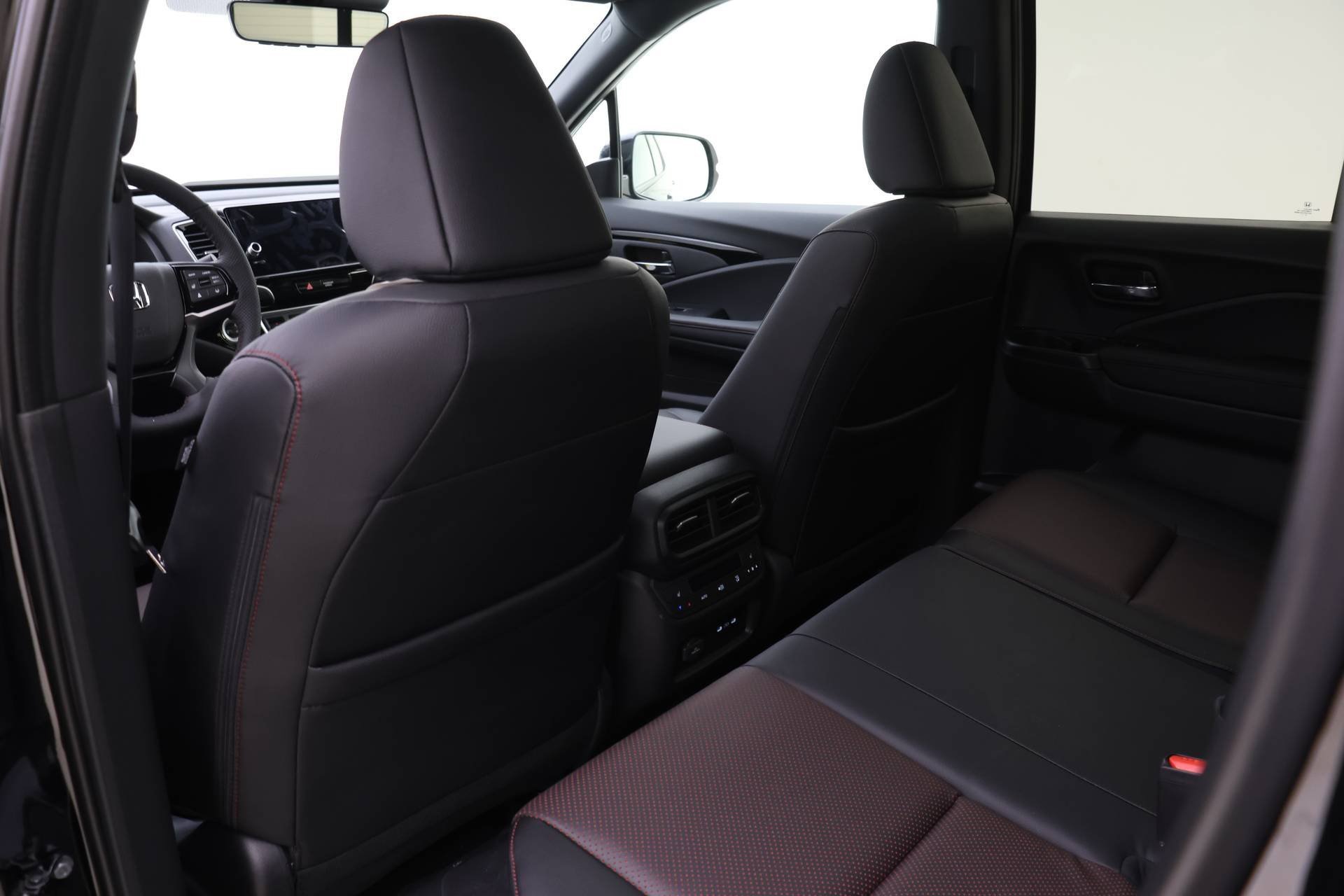 New 2026 Honda Ridgeline Black Edition image 10