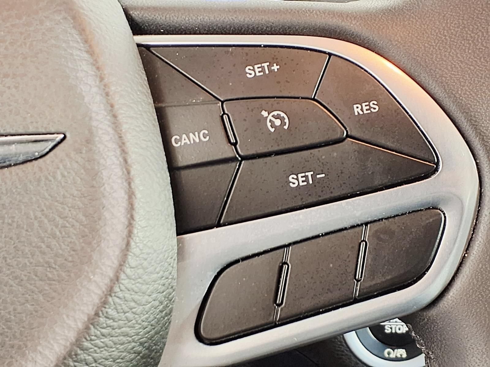 Used 2023 Chrysler 300 Touring RWD image 17