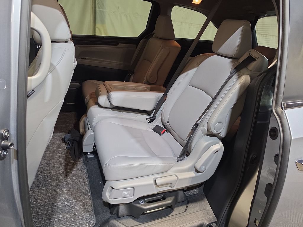 Certified 2024 Honda Odyssey Touring image 25