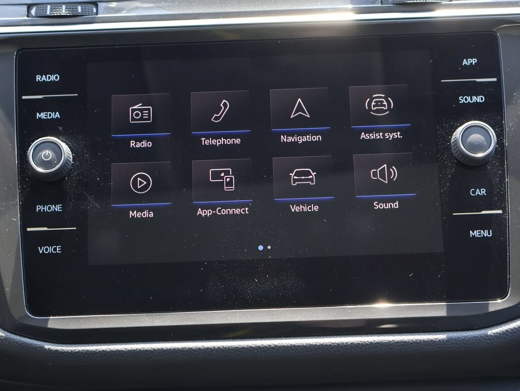Certified 2023 Volkswagen Tiguan SE w/ Panoramic Sunroof Package AWD/4WD image 27