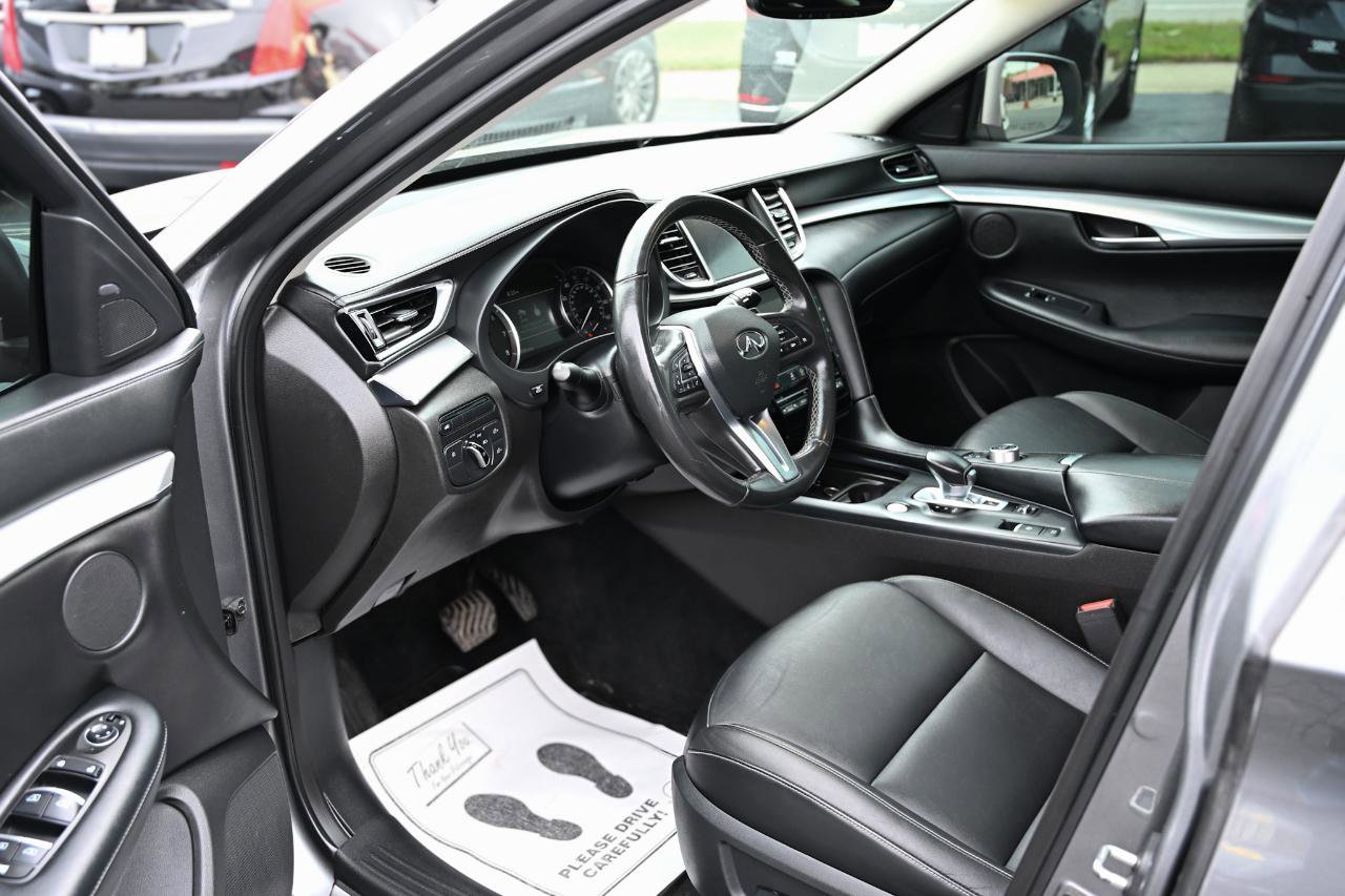 Used 2019 INFINITI QX50 Luxe w/ Navigation Package AWD/4WD image 11