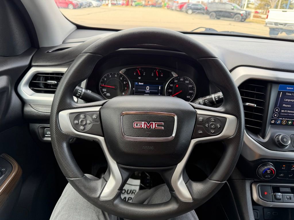 Used 2023 GMC Acadia SLE image 20