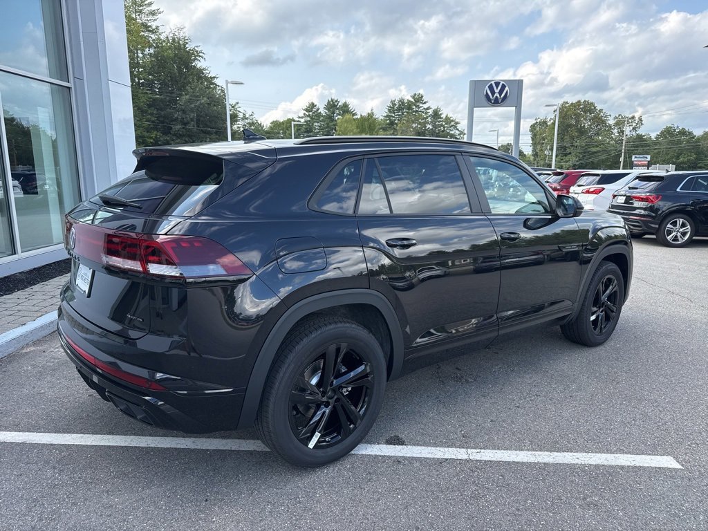 New 2026 Volkswagen Atlas Cross Sport SEL R-Line image 10