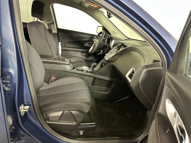 Used 2017 Chevrolet Equinox LT w/ Convenience Package image 28