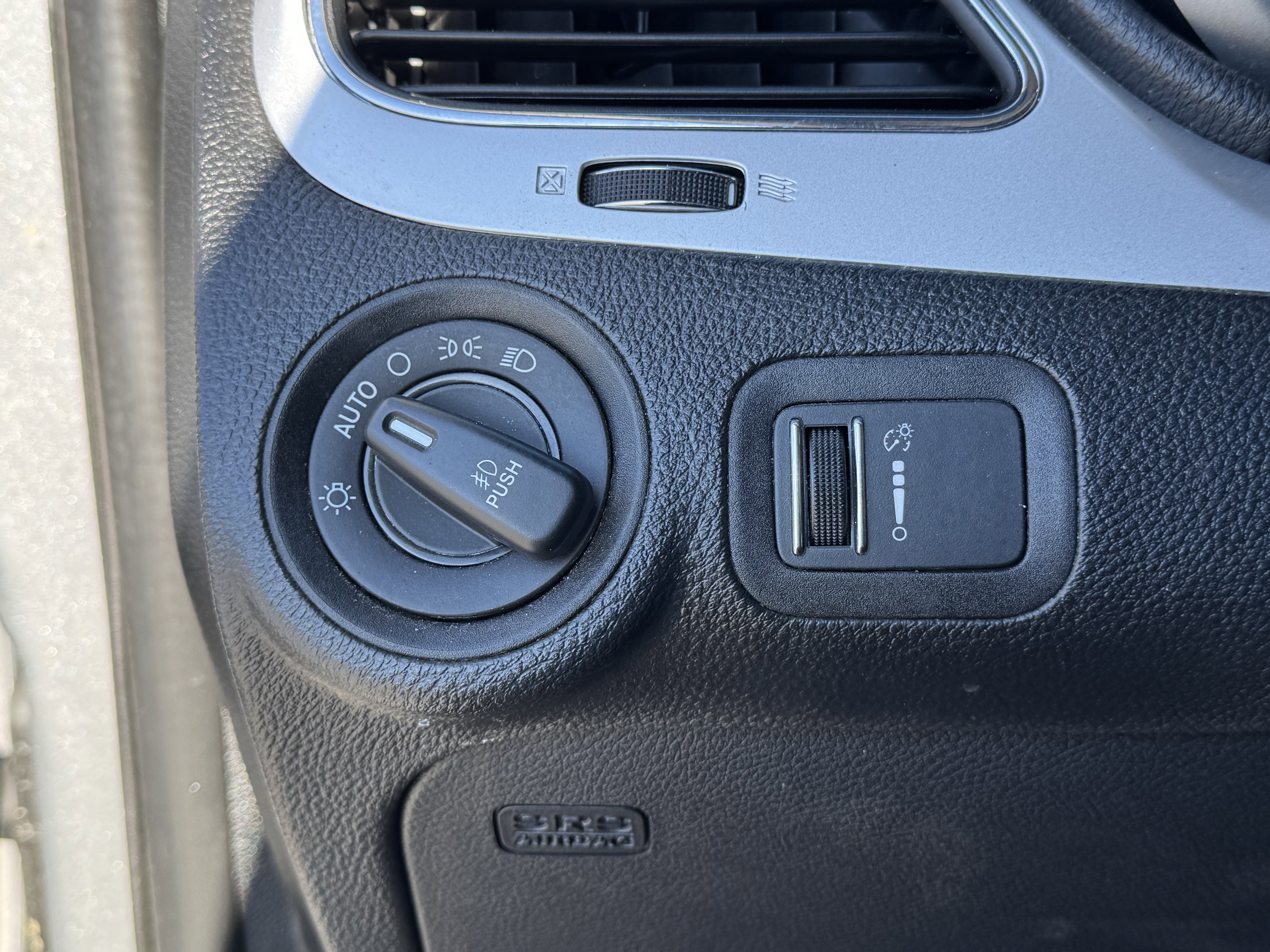 Used 2019 Dodge Journey GT image 29