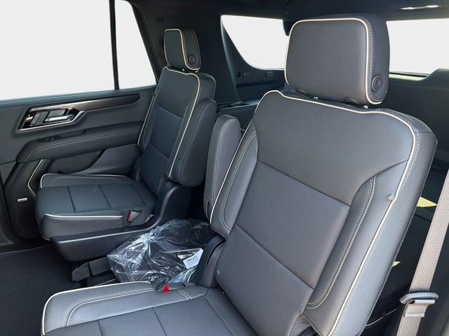 New 2026 GMC Yukon Elevation image 12