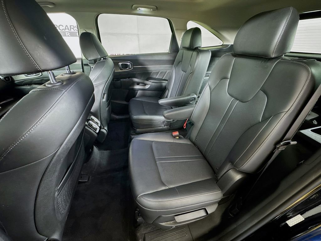 Used 2023 Kia Sorento SX image 25