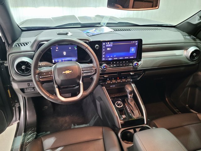 Used 2023 Chevrolet Colorado LT w/ LT Convenience Package III image 3