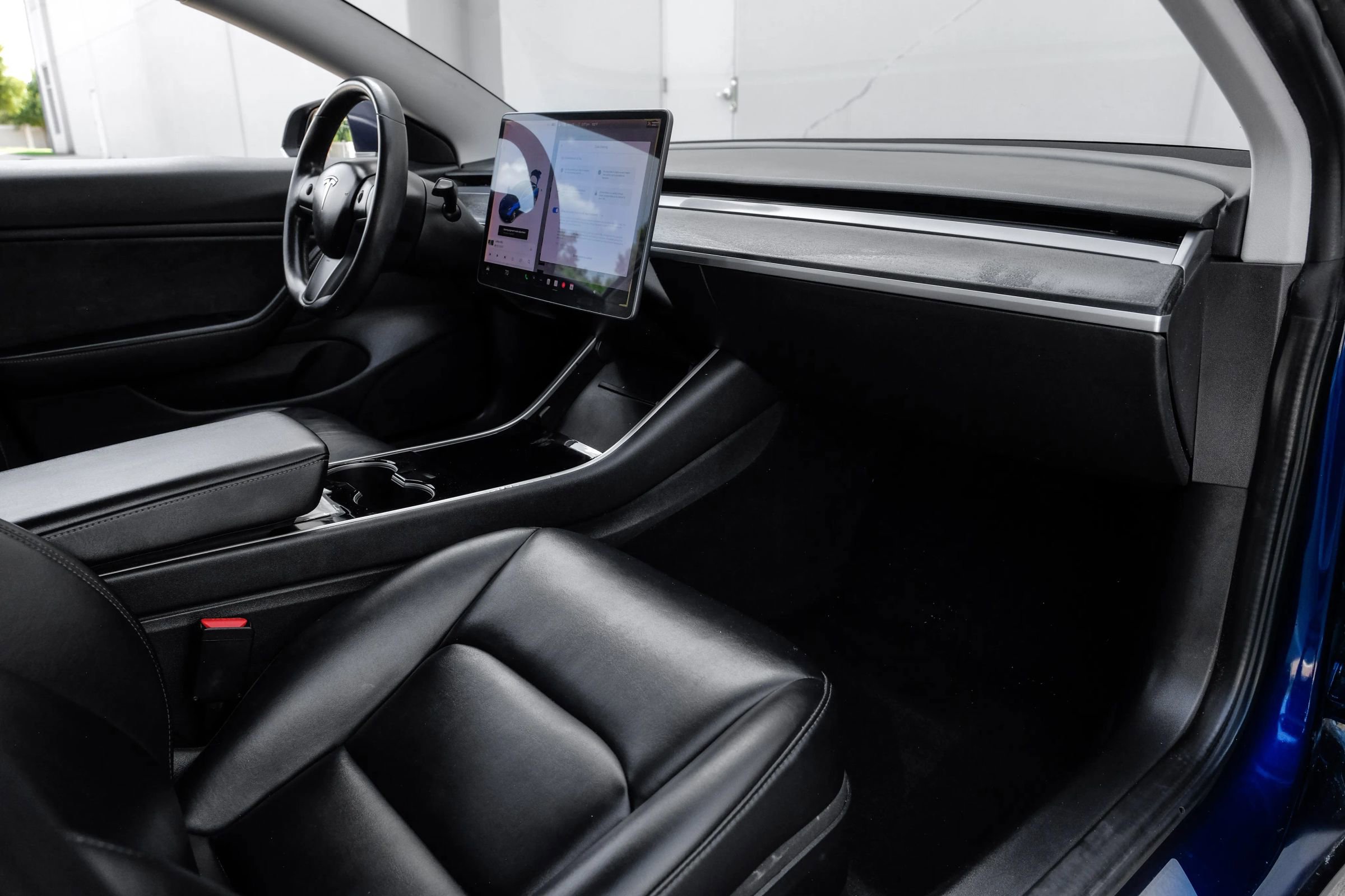 Used 2018 Tesla Model 3 Long Range image 10