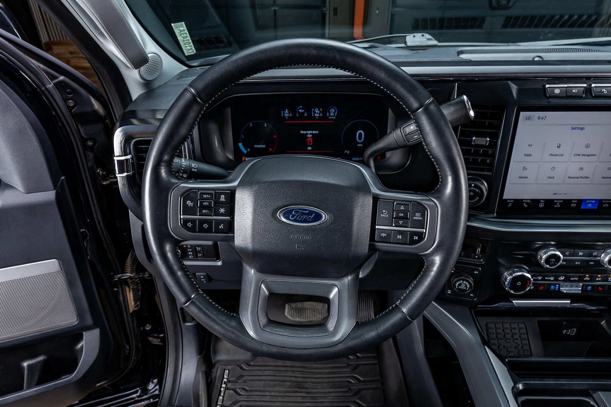Used 2024 Ford F250 Lariat w/ Lariat Ultimate Package AWD/4WD image 17