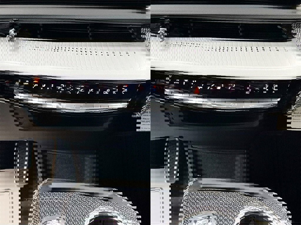 New 2026 Cadillac Optiq Sport 2 image 15