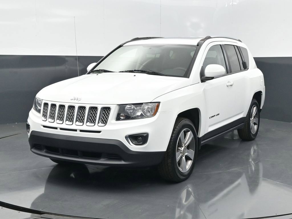 Used 2017 Jeep Compass High Altitude FWD image 2