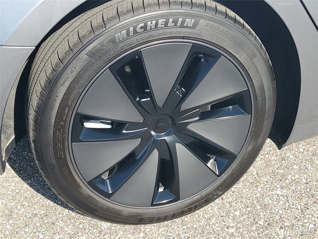 Used 2025 Tesla Model 3 Long Range image 7
