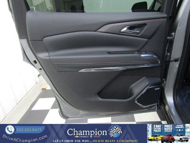 Used 2024 Chevrolet Traverse RS AWD/4WD image 18
