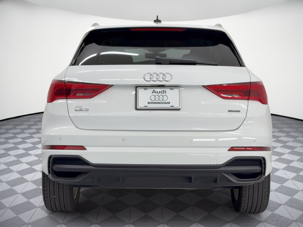 Used 2024 Audi Q3 2.0T Premium AWD/4WD image 11