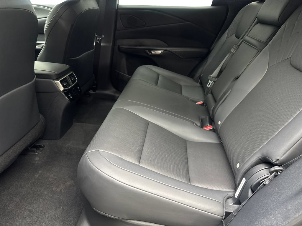 Used 2024 Lexus RX 350 FWD w/ Technology Package image 33