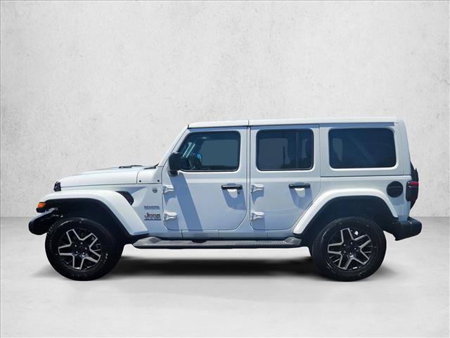 Used 2024 Jeep Wrangler Unlimited Sahara w/ Technology Group AWD/4WD image 9