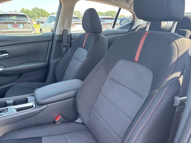 New 2025 Nissan Sentra SR image 9