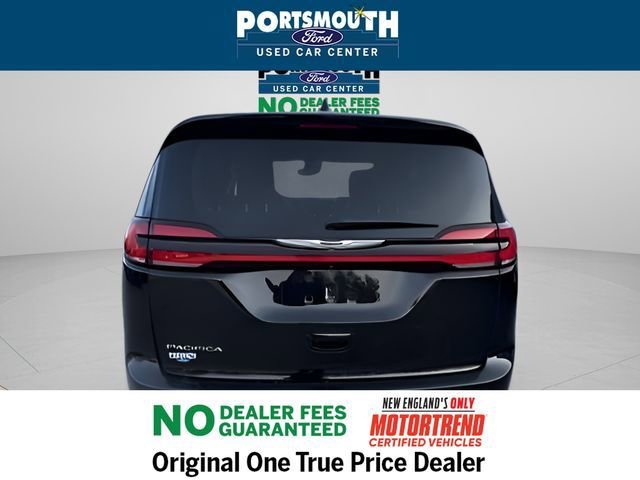 Used 2024 Chrysler Pacifica Touring-L image 33