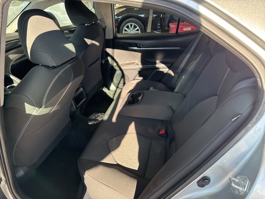 Used 2023 Toyota Camry LE image 10