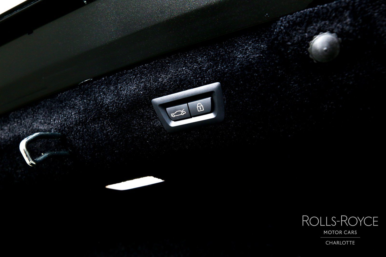 New 2027 Rolls-Royce Phantom Sedan RWD image 27