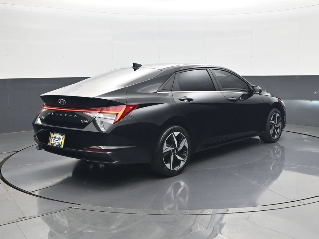 Used 2023 Hyundai Elantra Limited w/ Cargo Package FWD image 6