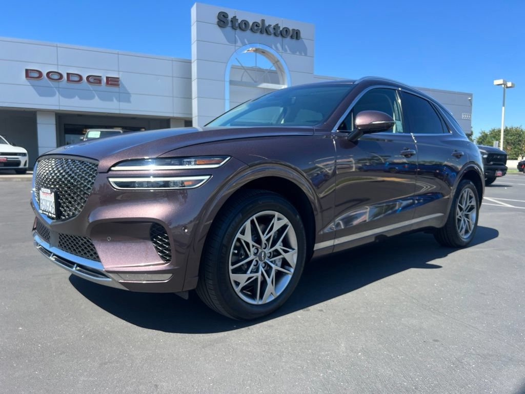 Used 2023 Genesis GV70 2.5T w/ Advanced Package AWD/4WD image 4