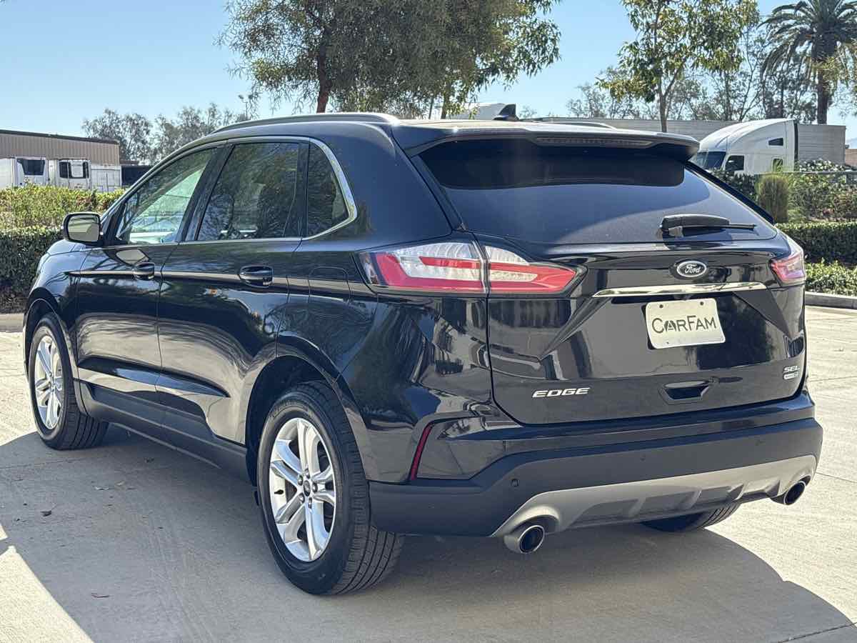 Used 2020 Ford Edge SEL w/ Convenience Package image 5