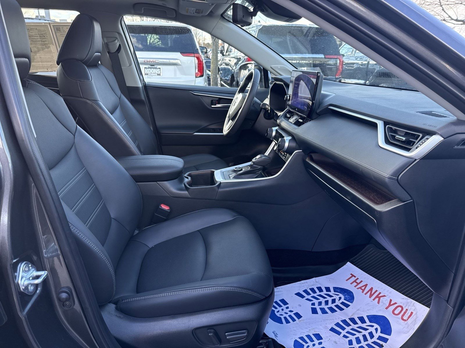 Used 2023 Toyota RAV4 Limited image 25