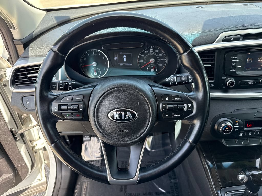 Used 2016 Kia Sorento EX FWD image 12