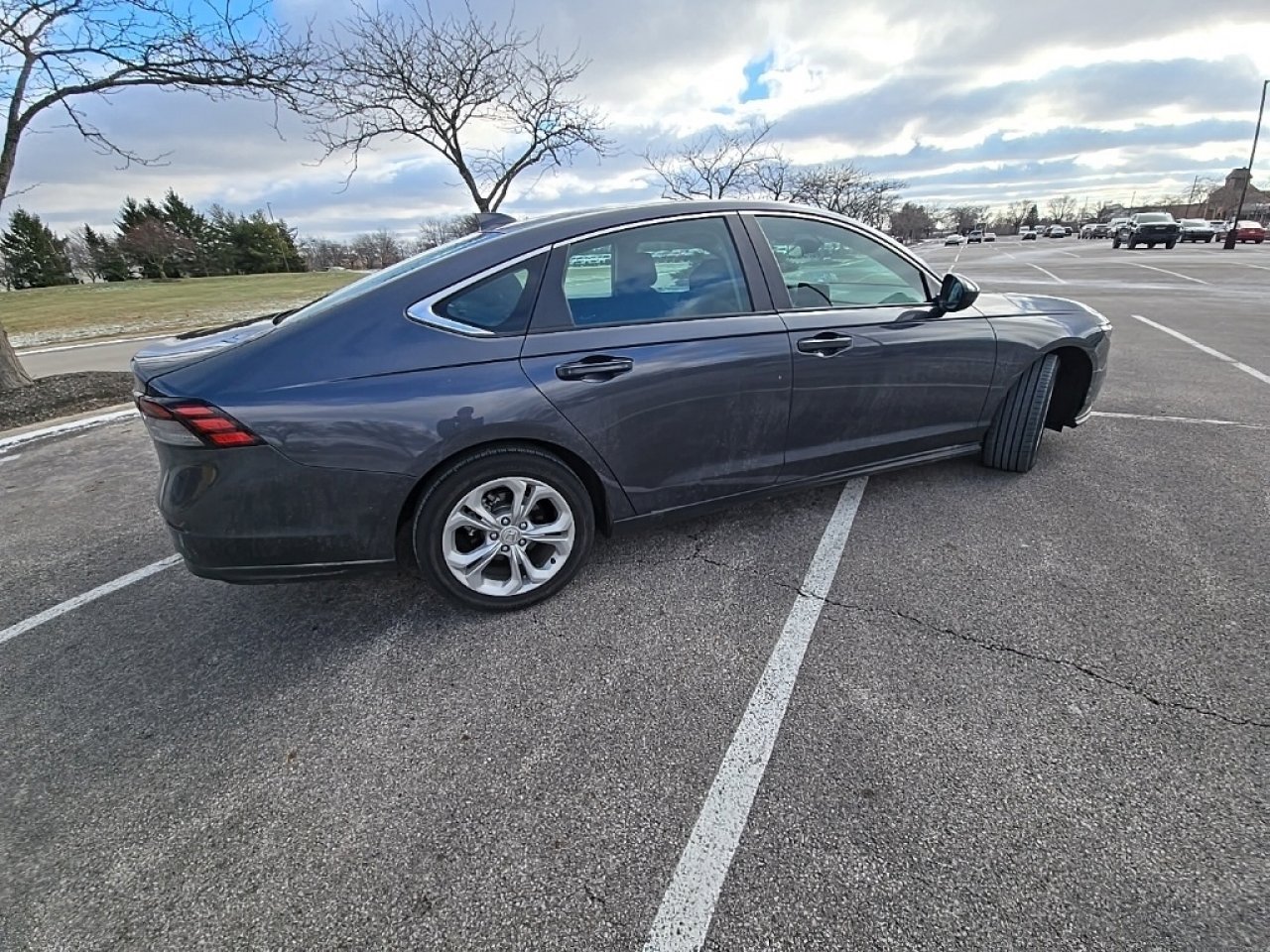 Used 2023 Honda Accord LX image 10