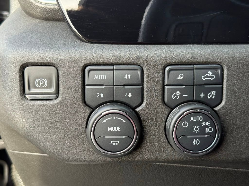 Used 2024 Chevrolet Silverado 2500 LTZ image 27