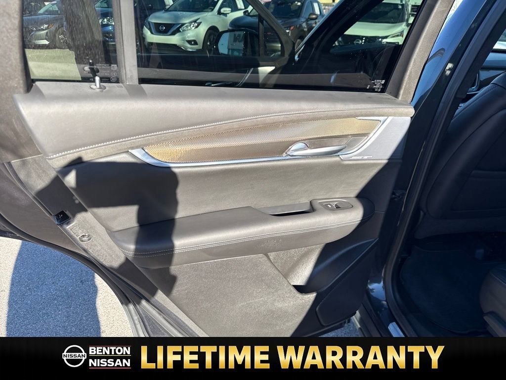 Used 2023 Cadillac XT6 Premium Luxury w/ Platinum Package image 34