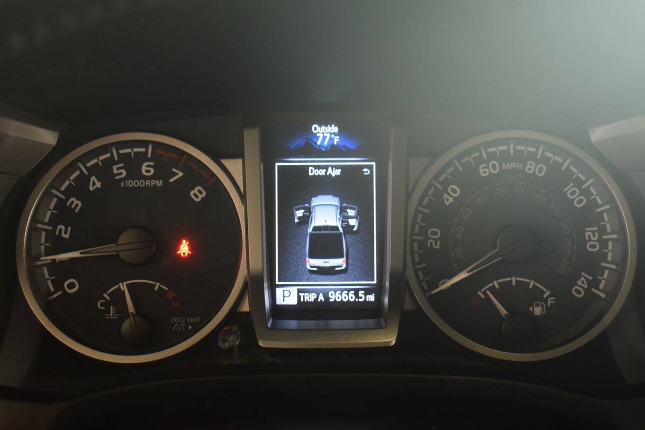 Used 2021 Toyota Tacoma SR5 w/ Technology Package AWD/4WD image 47