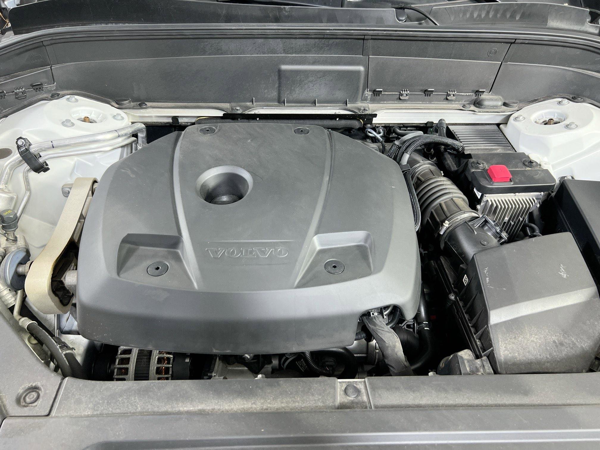 Used 2022 Volvo XC90 T6 Momentum w/ Advanced Package image 32