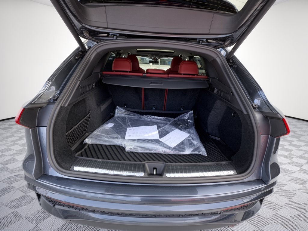 New 2026 Audi SQ5 Prestige AWD/4WD image 28