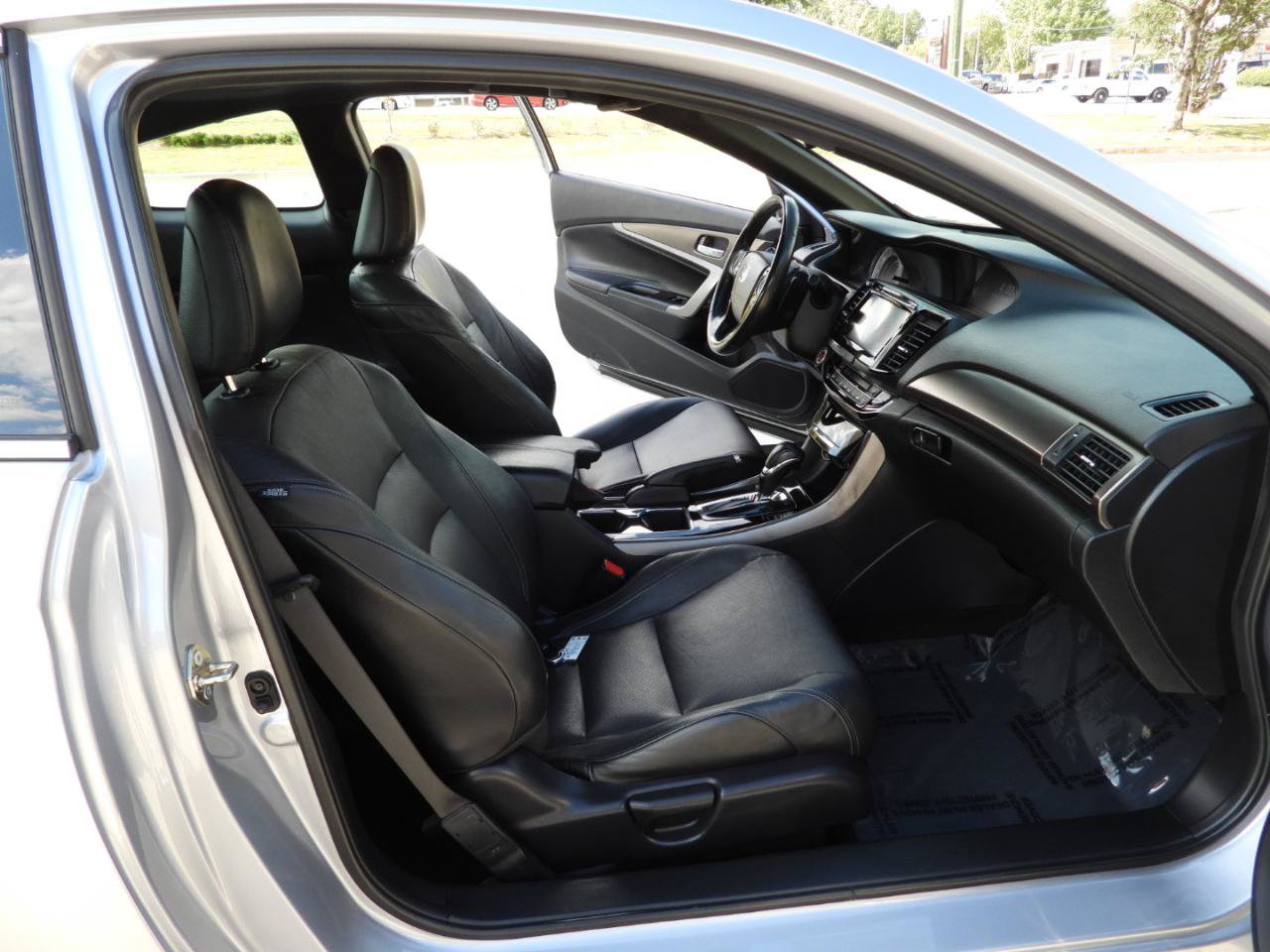 Used 2016 Honda Accord EX-L image 48