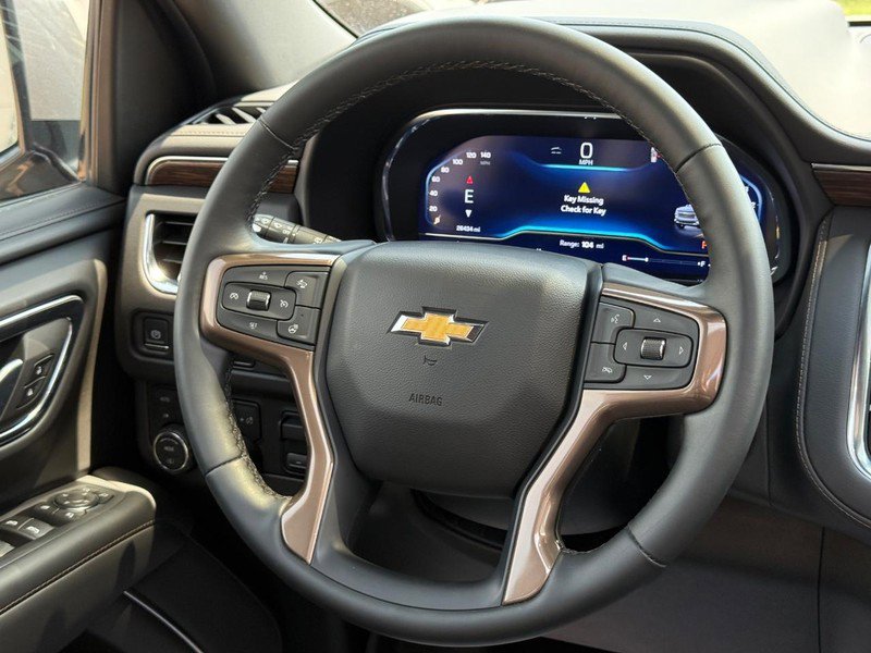 Used 2023 Chevrolet Tahoe High Country image 16